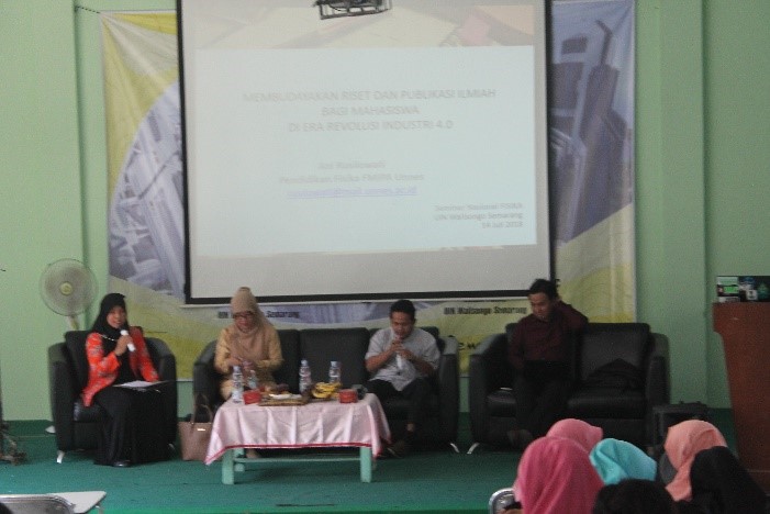 Seminar Nasional Fisika