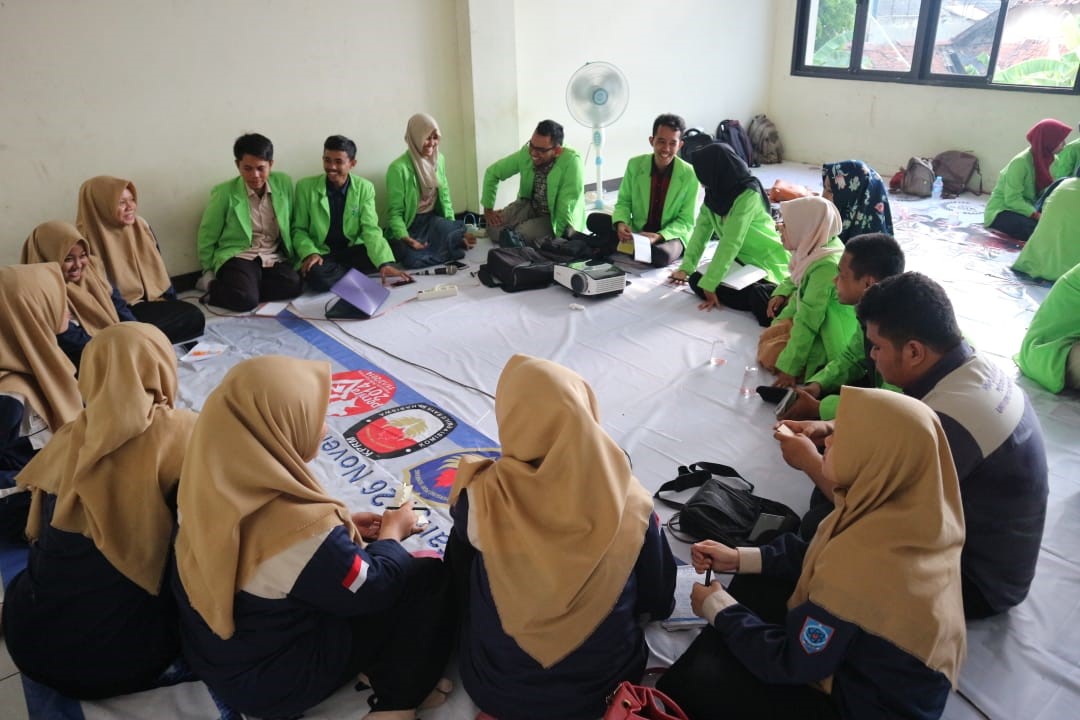 Studi Banding antar Kampus